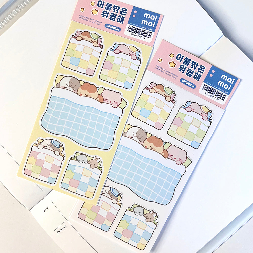 [MM08] DISCOUNT DESK  Maimoi 'Outside the Blanket is Dangerous' Sticker Sheet