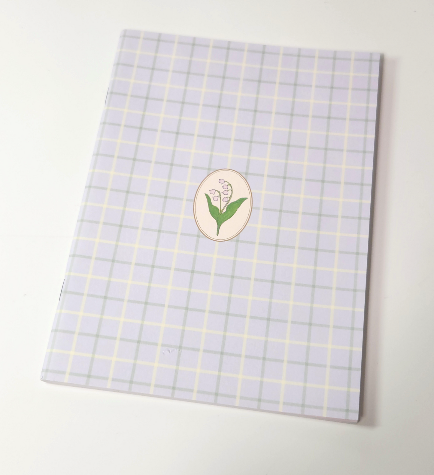 [MK05] DISCOUNT DESK Makota A5 Ruled Notebook (Lily of the Valley Checkered)