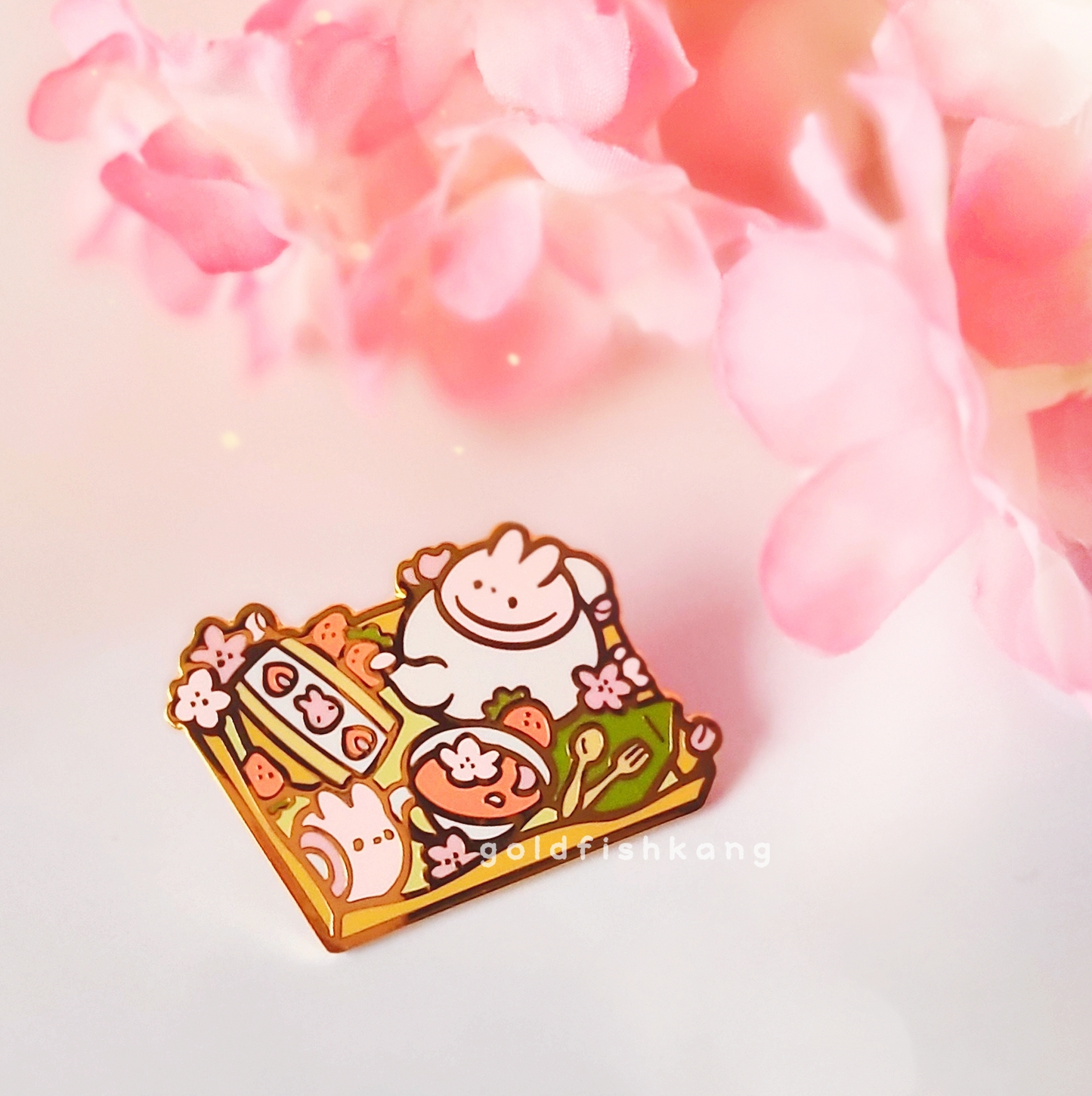 [GK06] Goldfishkang Enamel Pins (options)